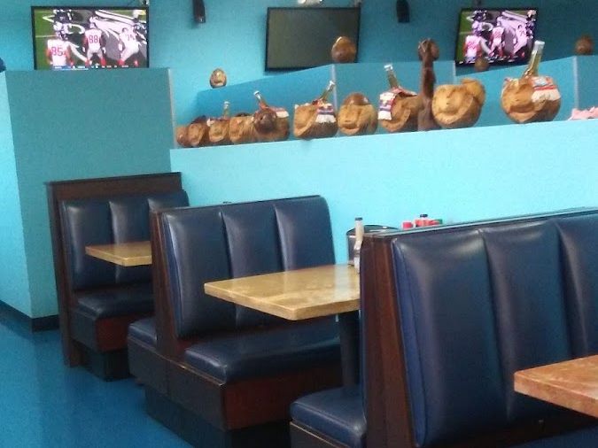 Mariscos Vuelve A La Vida Restaurant interior