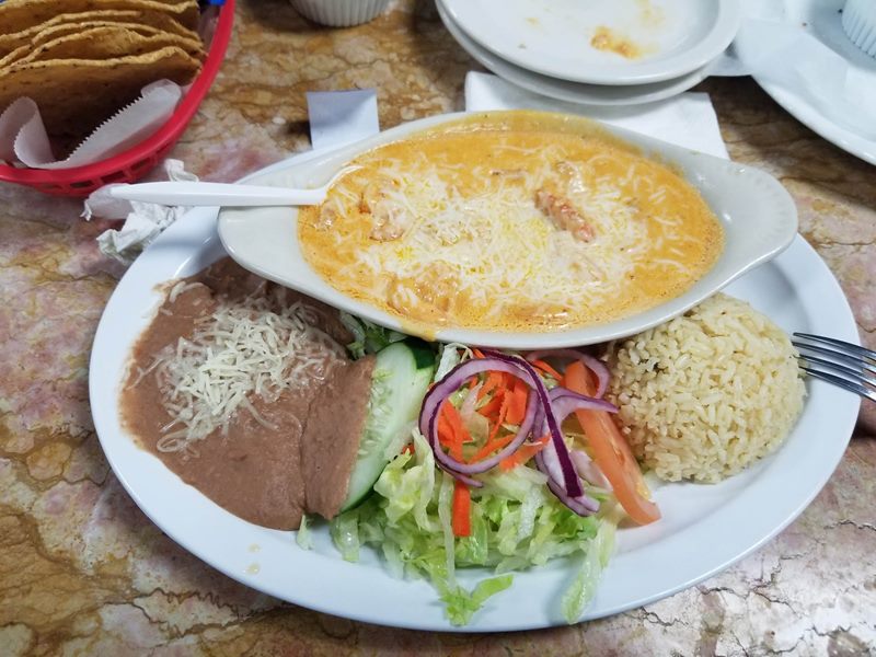 Mariscos Vuelve A La Vida Restaurant food